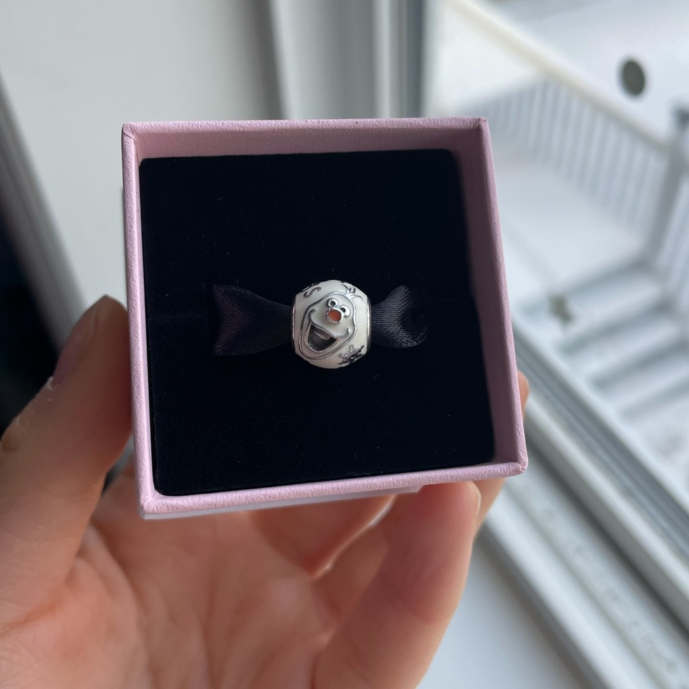 Pandora Disney frozen Olaf charm